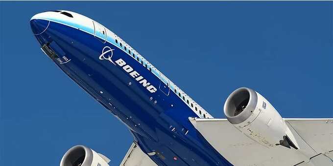    ,    Boeing